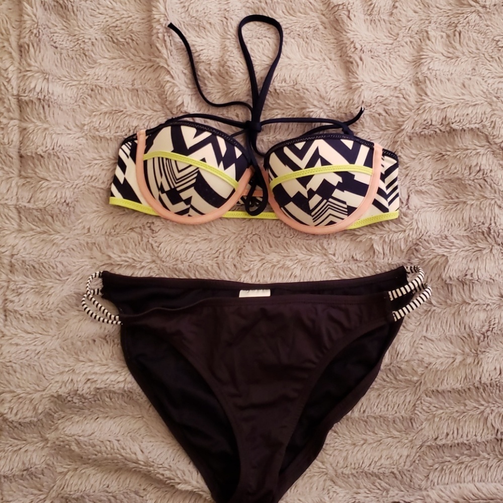 Bathing suit